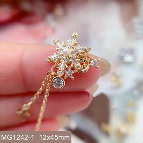 10pcs Xmas Christmas Tree Rotating Snowflakes Zircon Nail Art Manicure Nails Accessories DIY Nail Decorations Supplies Charms