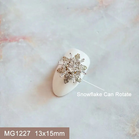 10pcs Xmas Christmas Tree Rotating Snowflakes Zircon Nail Art Manicure Nails Accessories DIY Nail Decorations Supplies Charms