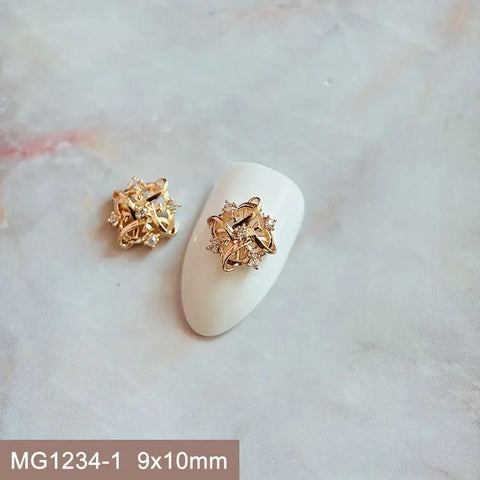 10pcs Xmas Christmas Tree Rotating Snowflakes Zircon Nail Art Manicure Nails Accessories DIY Nail Decorations Supplies Charms